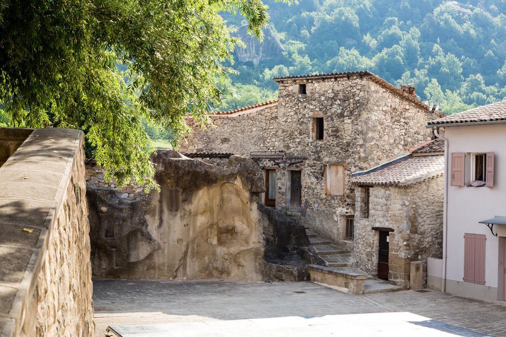Les Callunes Anciennement Le Beausejour Annot Exterior photo